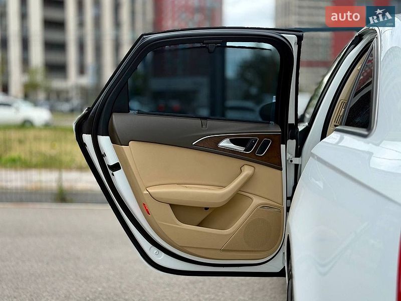 Седан Audi A6 2014 в Киеве