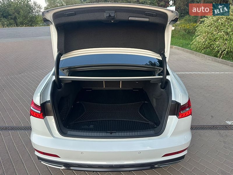 Седан Audi A6 2019 в Яворове