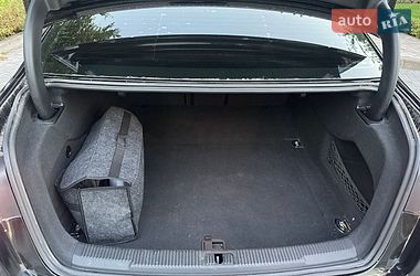 Седан Audi A6 2015 в Киеве