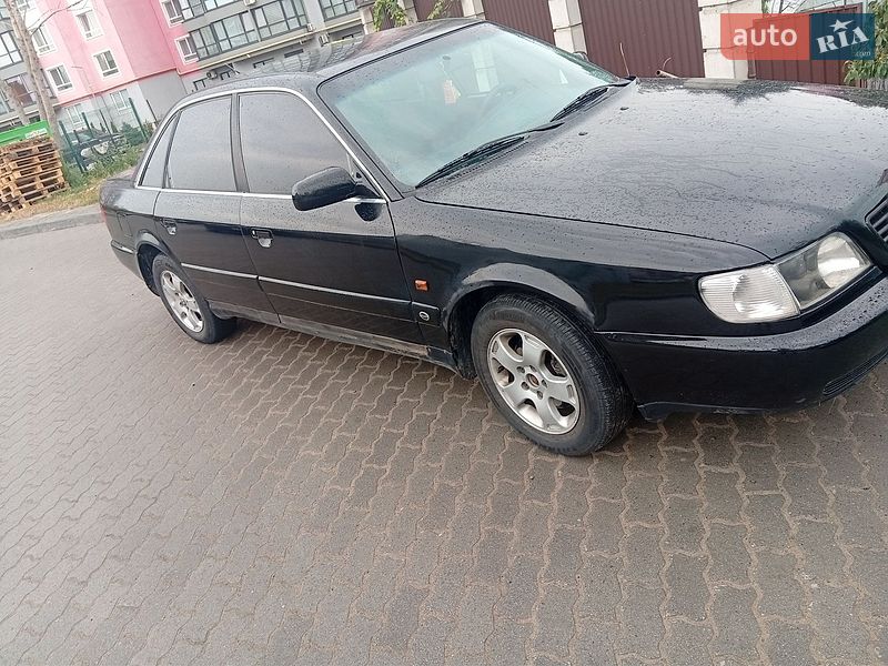 Седан Audi A6 1995 в Львове