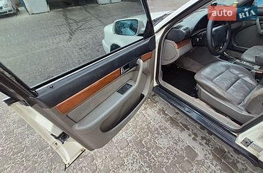 Седан Audi A6 1995 в Кременці
