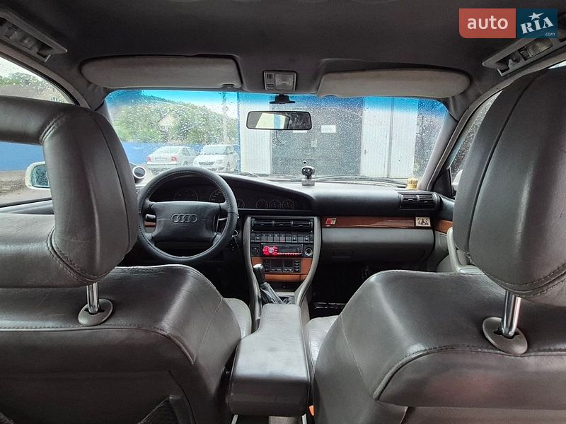 Седан Audi A6 1995 в Кременці