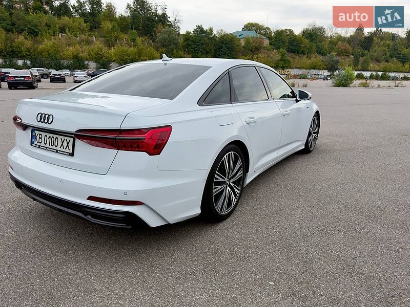 Седан Audi A6 2018 в Киеве