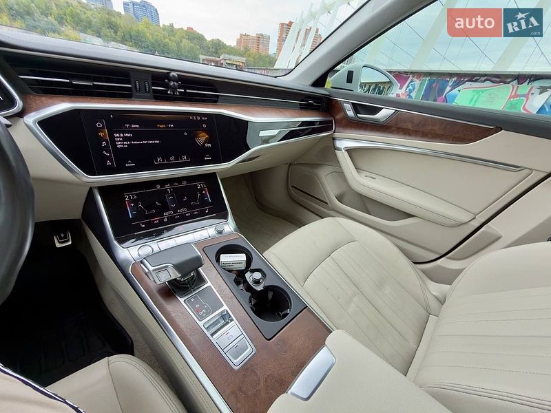 Седан Audi A6 2018 в Киеве