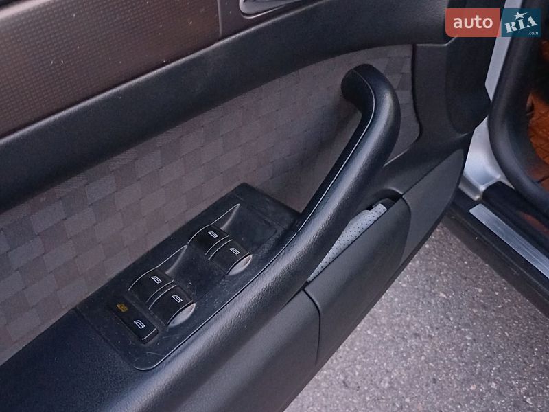 Седан Audi A6 1999 в Александрие