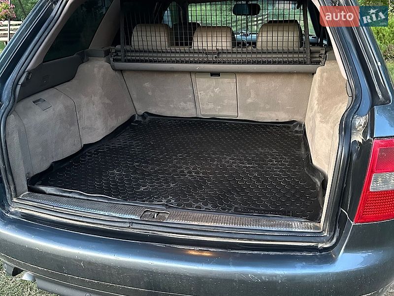 Універсал Audi A6 2002 в Ратному