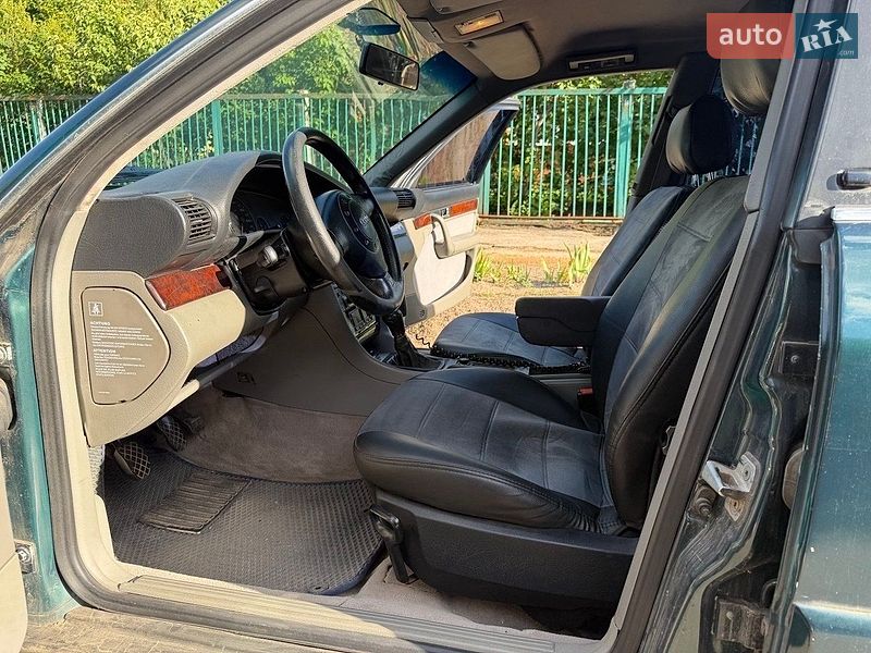 Седан Audi A6 1996 в Харькове