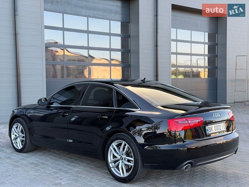 Седан Audi A6 2012 в Сарнах