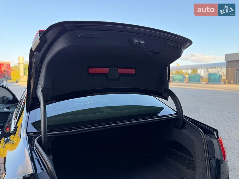 Седан Audi A6 2012 в Сарнах