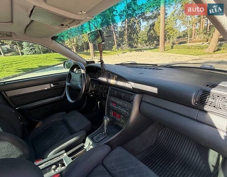 Седан Audi A6 1996 в Киеве