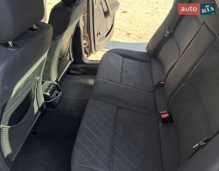 Седан Audi A6 1996 в Киеве