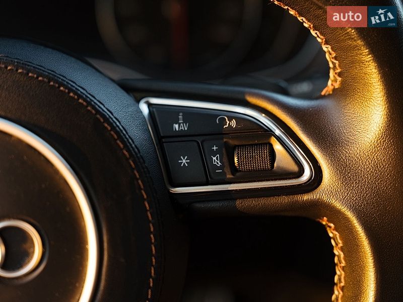 Седан Audi A6 2013 в Ровно