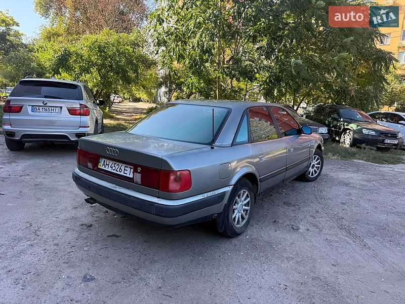 Седан Audi A6 1994 в Дніпрі