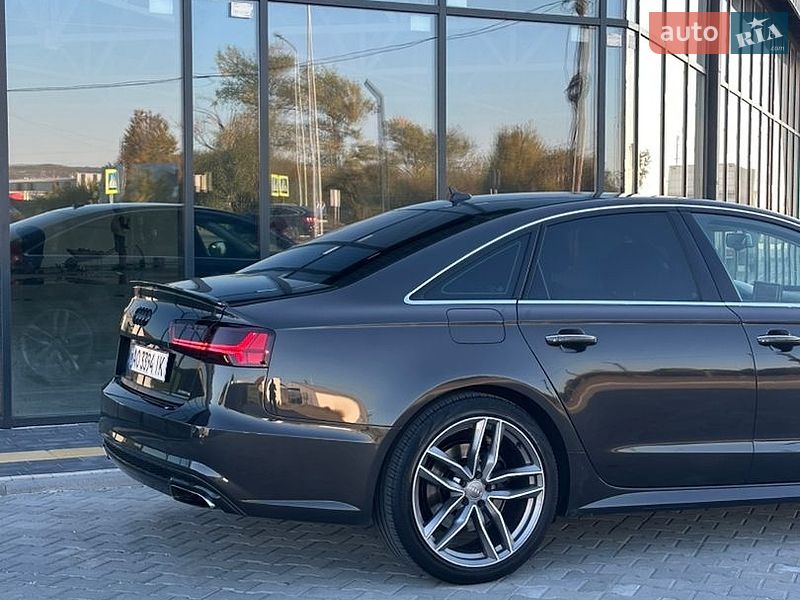 Седан Audi A6 2015 в Ужгороде
