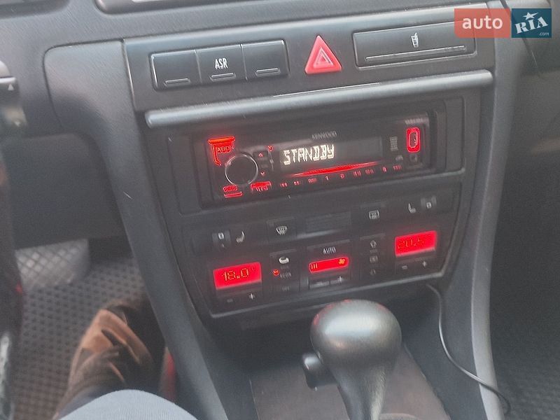 Седан Audi A6 1998 в Софиевской Борщаговке