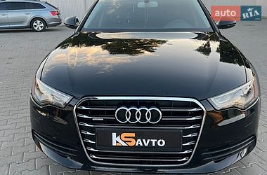 Седан Audi A6 2012 в Снятині
