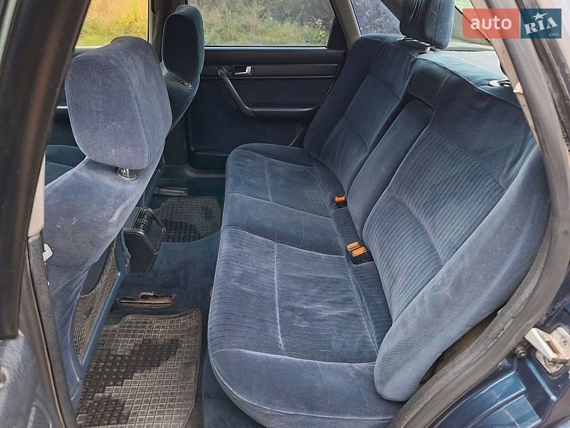 Седан Audi A6 1995 в Любомле