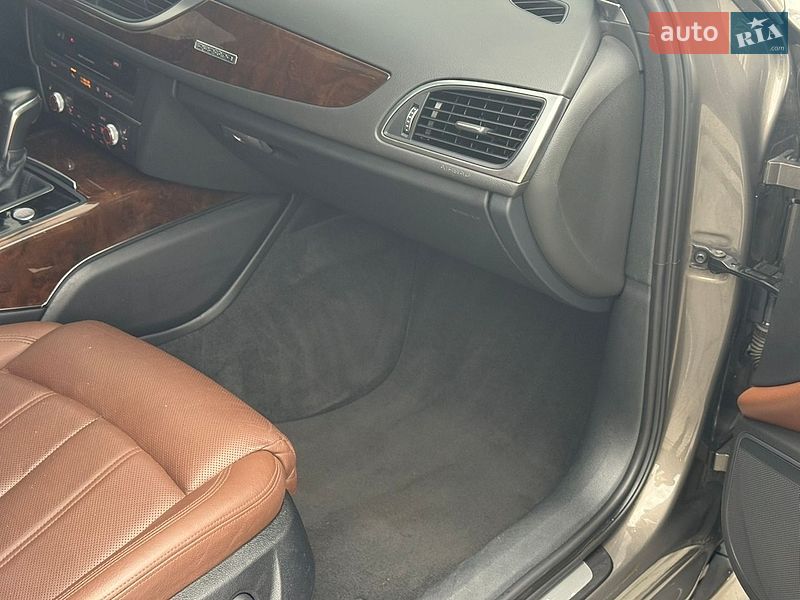 Седан Audi A6 2016 в Рівному