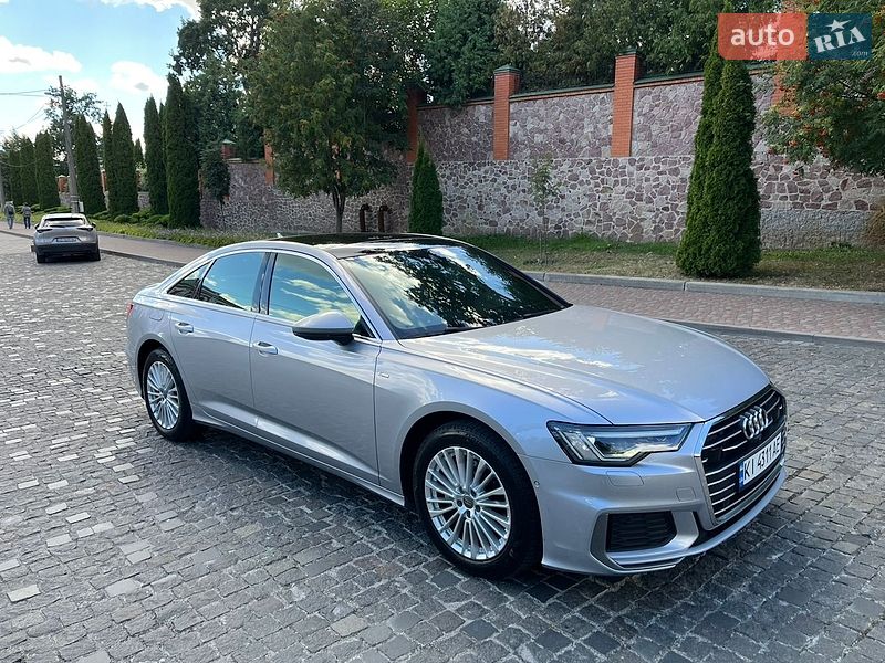 Седан Audi A6 2020 в Киеве