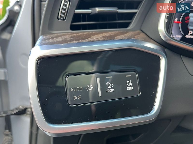 Седан Audi A6 2020 в Киеве