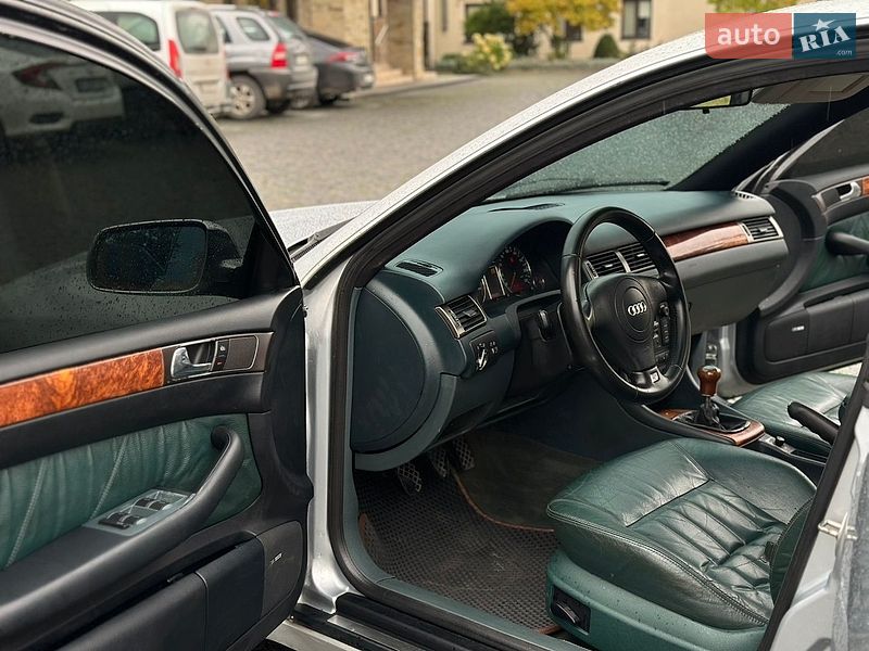 Седан Audi A6 1998 в Жовкві
