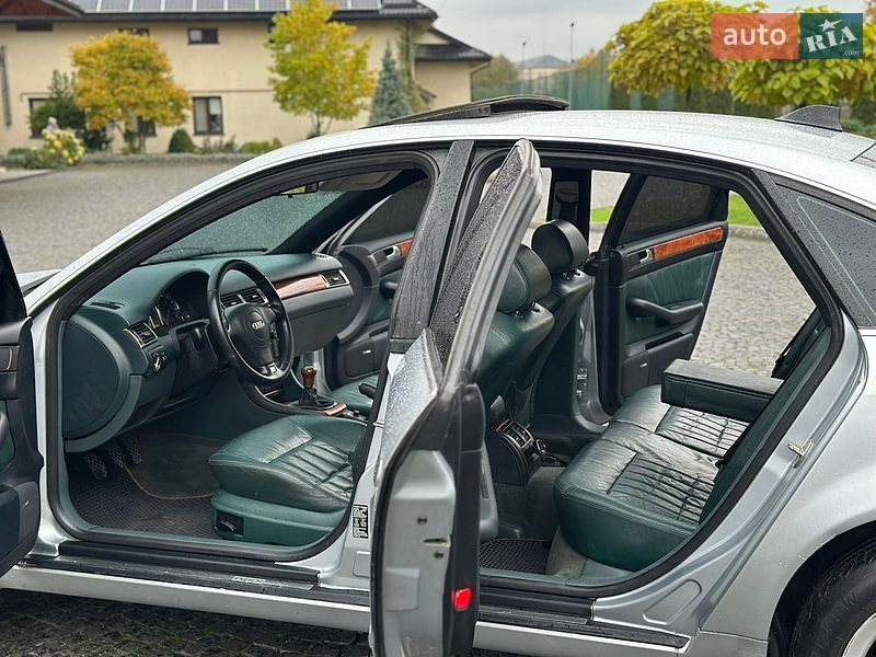 Седан Audi A6 1998 в Жовкві
