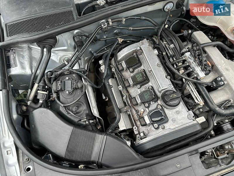 Седан Audi A6 1998 в Жовкве