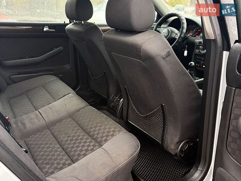 Седан Audi A6 2002 в Черновцах