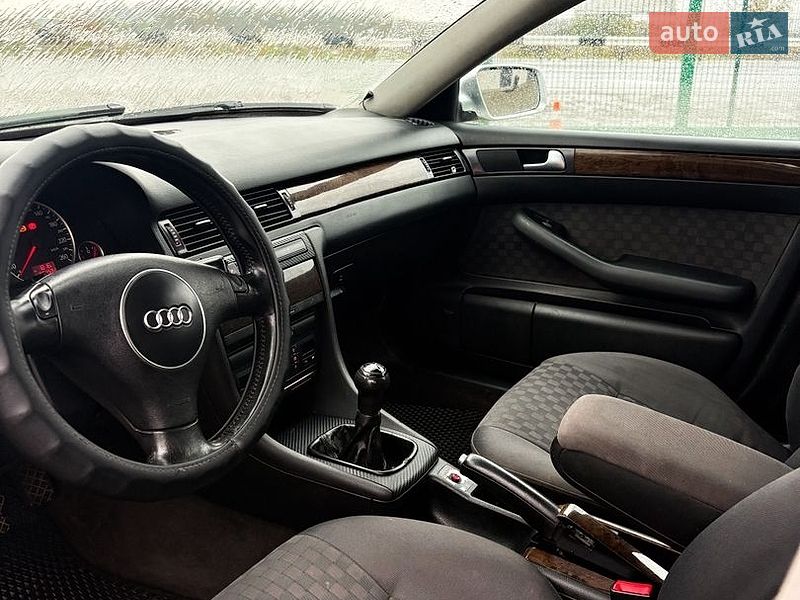 Седан Audi A6 2002 в Черновцах