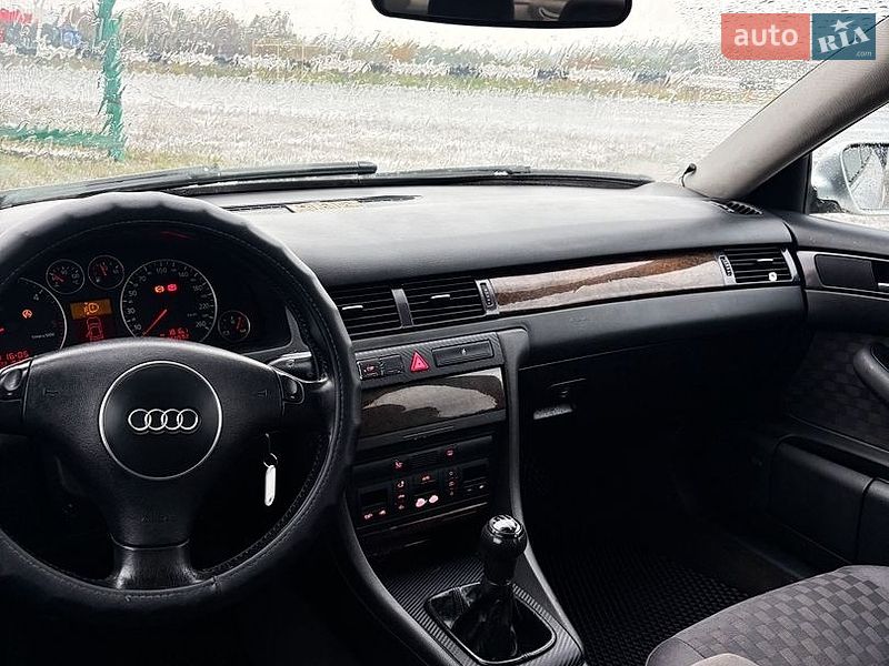 Седан Audi A6 2002 в Черновцах