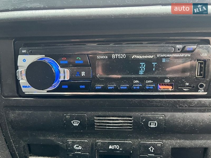 Седан Audi A6 2002 в Хотині