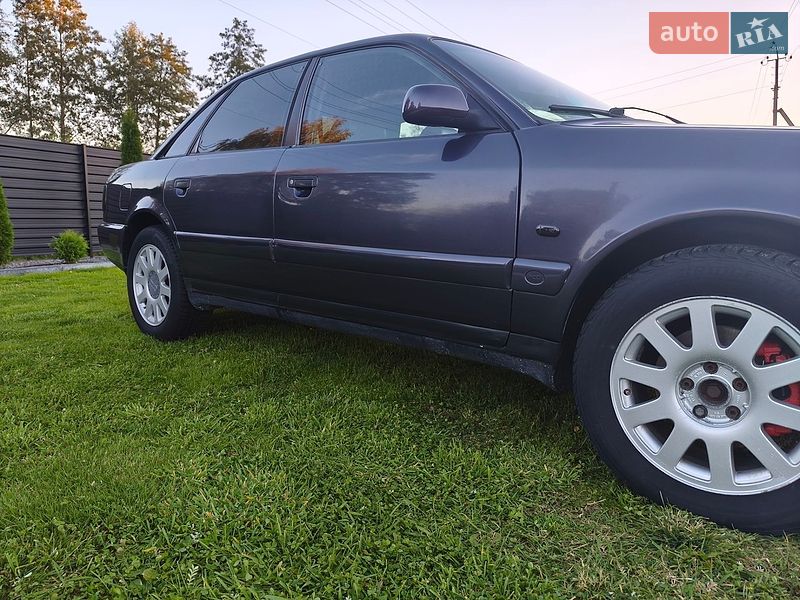 Седан Audi A6 1995 в Старій Вижівці