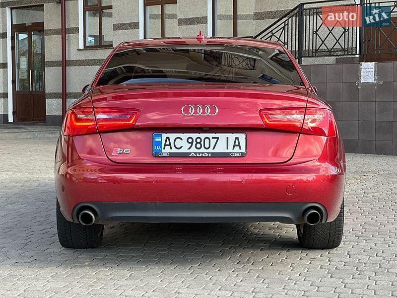 Седан Audi A6 2014 в Нововолынске