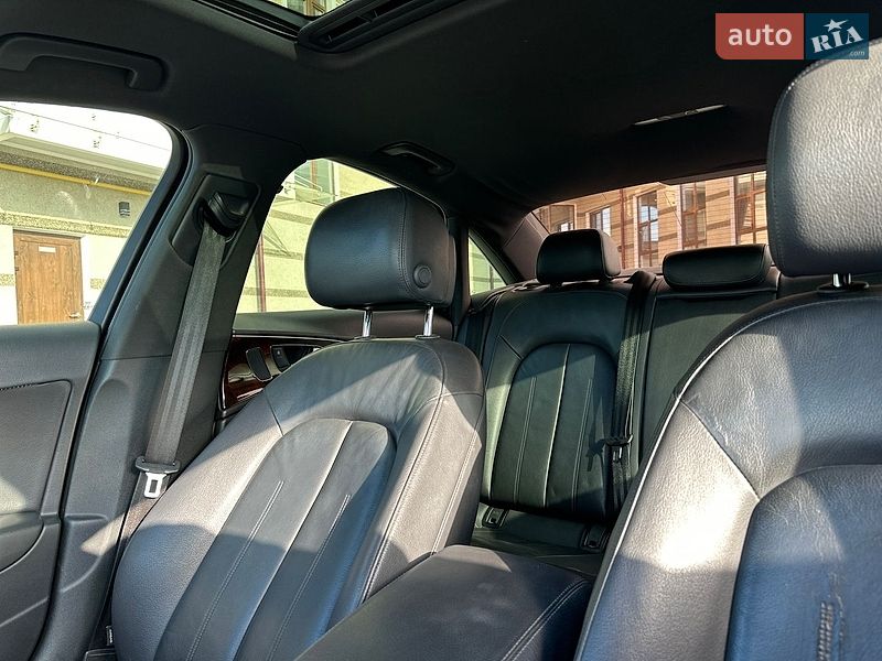 Седан Audi A6 2014 в Нововолынске