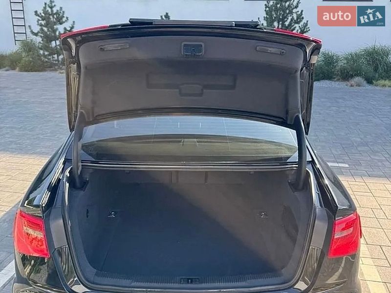 Седан Audi A6 2012 в Луцьку