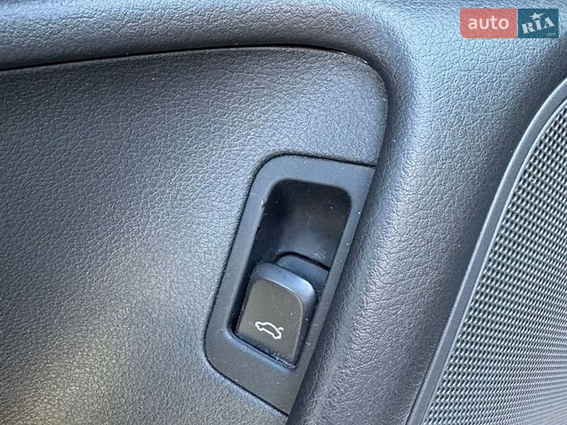 Седан Audi A6 2012 в Луцьку