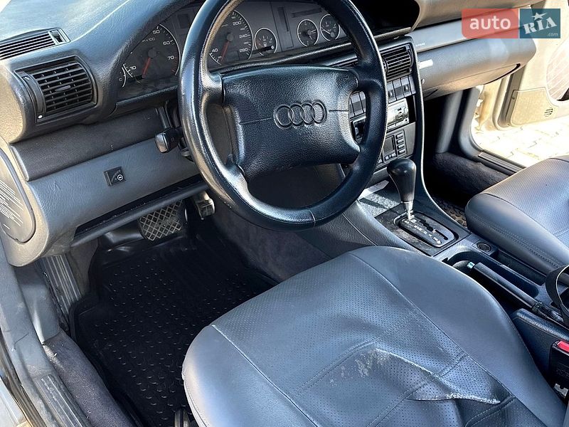 Седан Audi A6 1997 в Черновцах