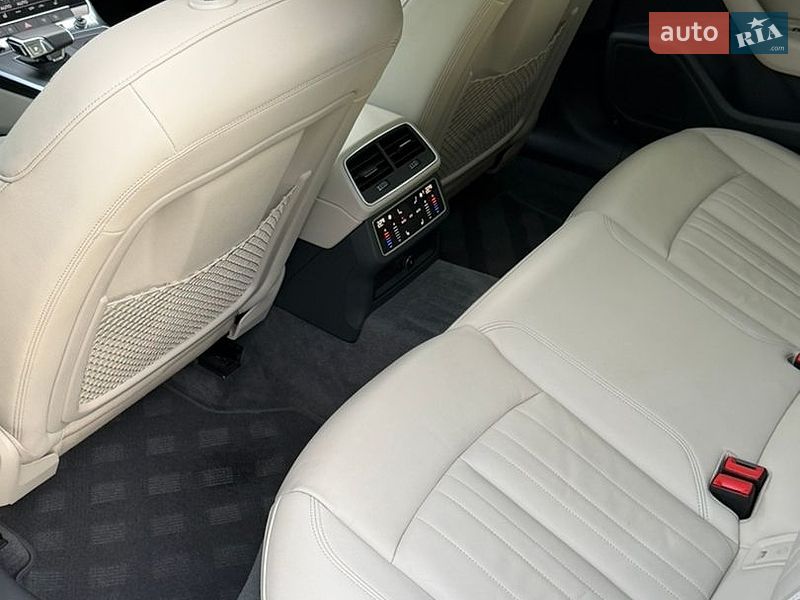 Універсал Audi A6 2021 в Кам'янець-Подільському