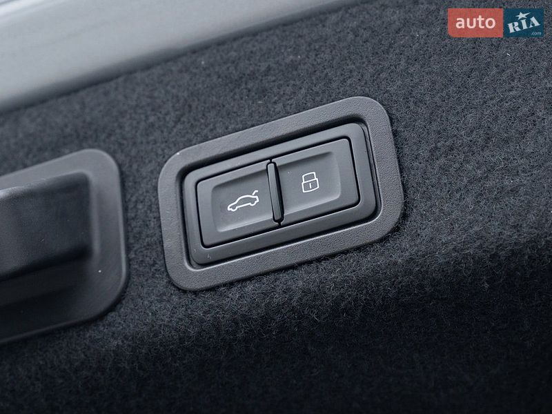 Седан Audi A6 2017 в Одессе