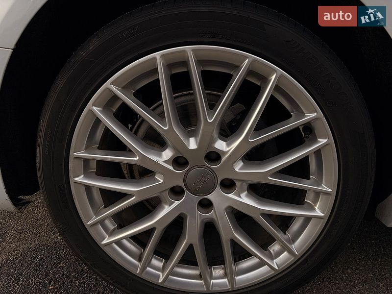 Седан Audi A6 2018 в Киеве