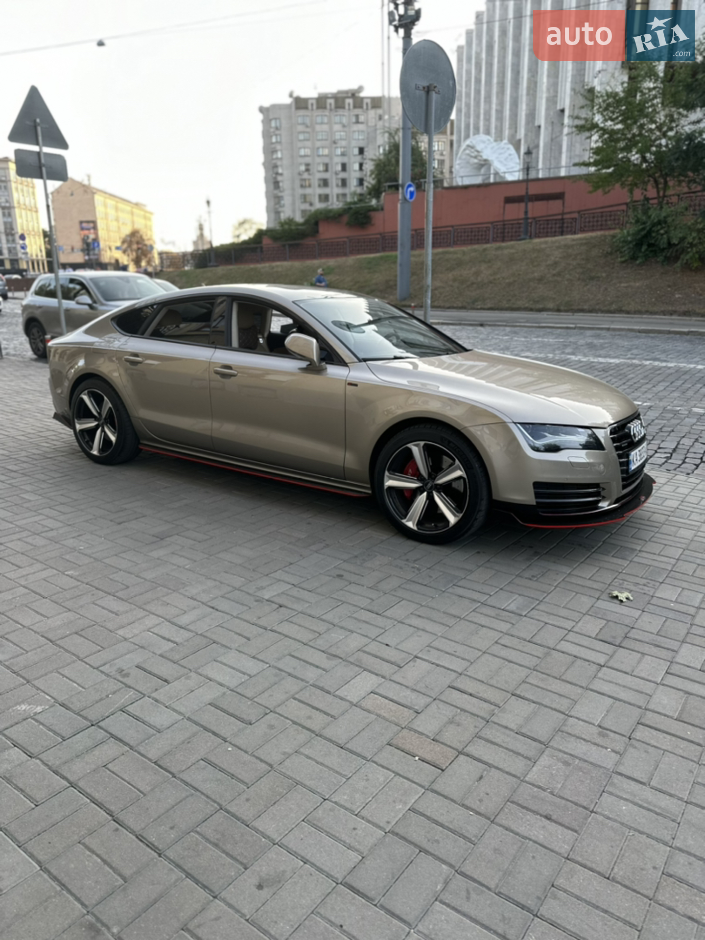 Audi A7 Sportback 2011 VIN WAUZZZ4G8CN015391 фото оголошення 6 з 28
