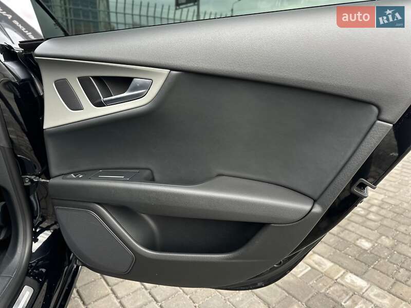 Лифтбек Audi A7 Sportback 2013 в Киеве