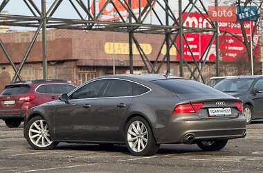 Лифтбек Audi A7 Sportback 2011 в 