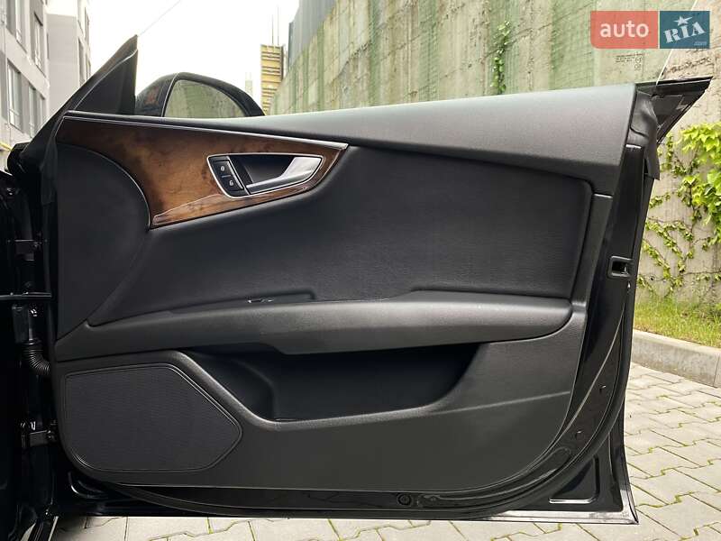 Лифтбек Audi A7 Sportback 2013 в Хмельницком