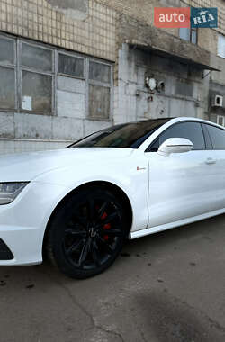 Лифтбек Audi A7 Sportback 2016 в 
