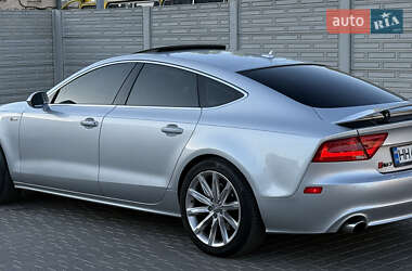 Лифтбек Audi A7 Sportback 2012 в 