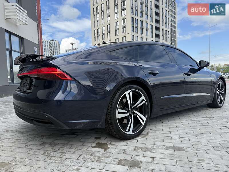 Лифтбек Audi A7 Sportback 2022 в Киеве