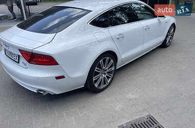 Лифтбек Audi A7 Sportback 2012 в 