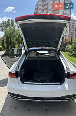 Лифтбек Audi A7 Sportback 2022 в 