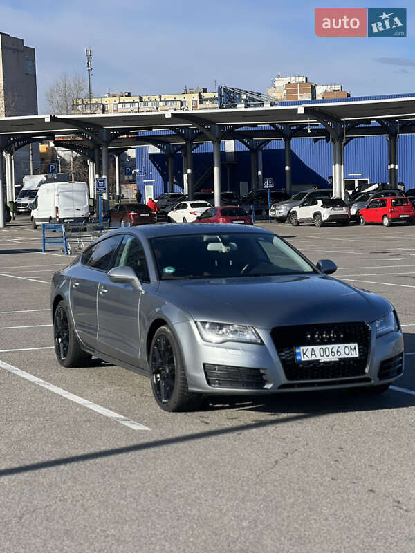 Лифтбек Audi A7 Sportback 2012 в 